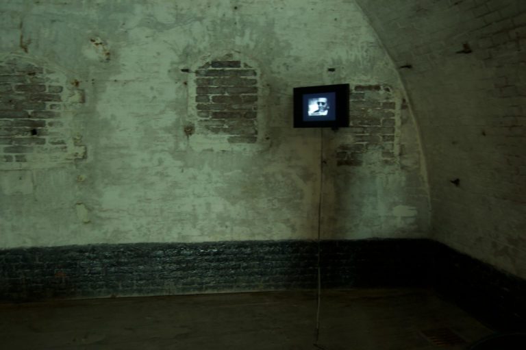 The Silence, Diaserie/video, 1994 - 2018, installatie, getoond in KI Safe Dalfsen, Arti et Amicitiea, Fort bij Asperen